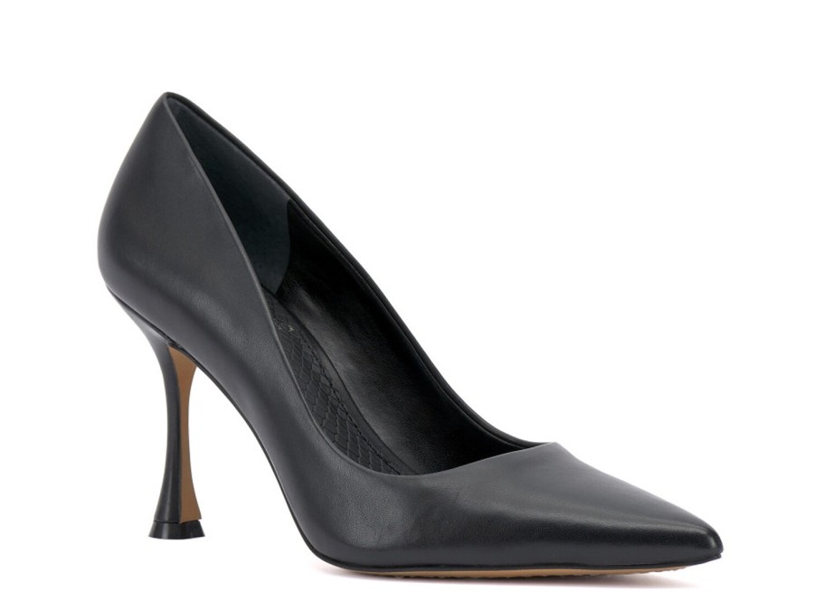 Hot Vince Camuto Cadie Pump Black Leather