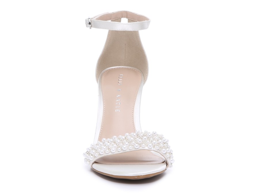 New Kelly & Katie Hildie Sandal Off White Pearl