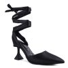 New London Rag Fonda Pump Black