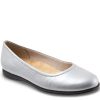 Clearance Trotters Darcey Flat Silver Metallic