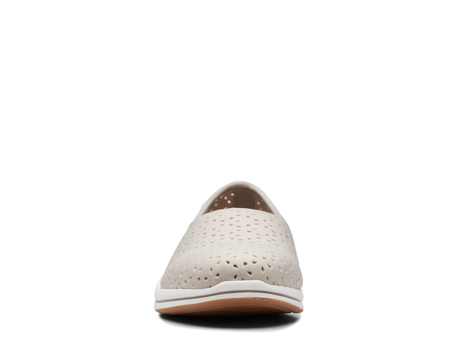 Best Clarks Cloudsteppers Breeze Emily Slip-On Taupe