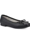 New Cliffs by White Mountain Bessy Ballet Flat Smooth Black