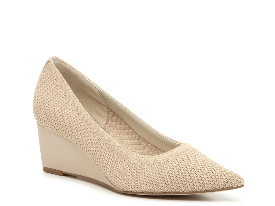 Best Sanctuary Prize Wedge Pump Light Beige